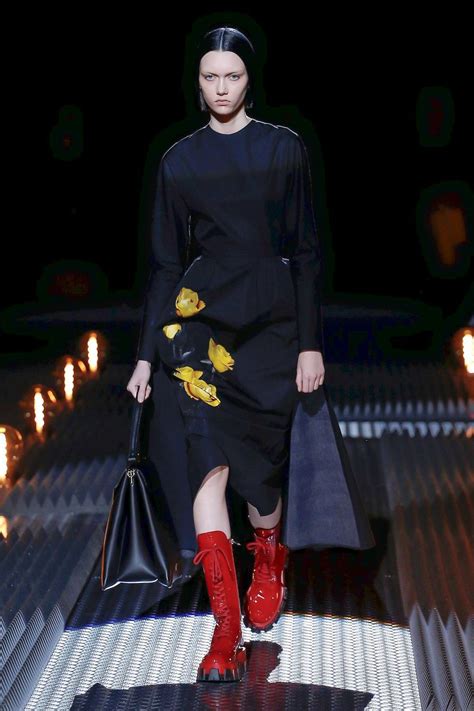 prada fw19 show